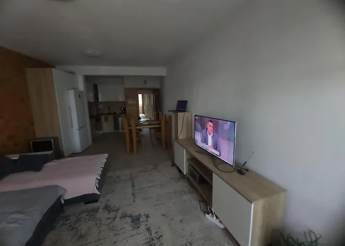 просторен и добре обзаведен Oborishte 39 Str *