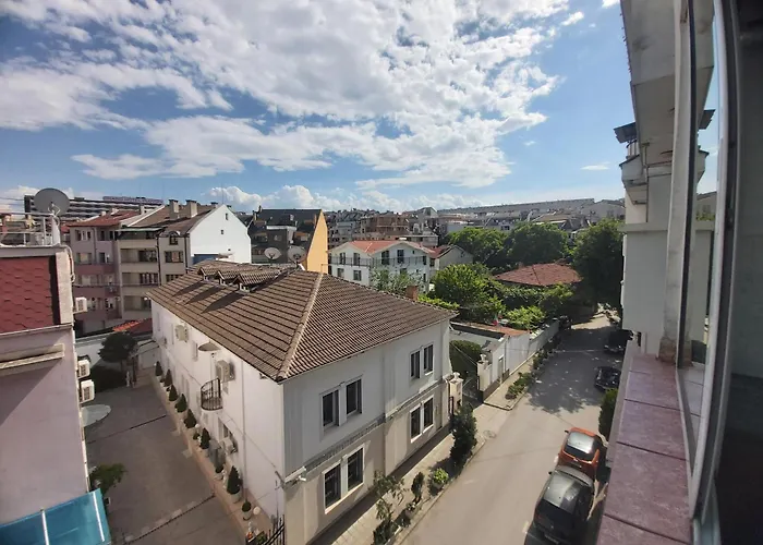 просторен и добре обзаведен Oborishte 39 Str Φιλιππούπολη