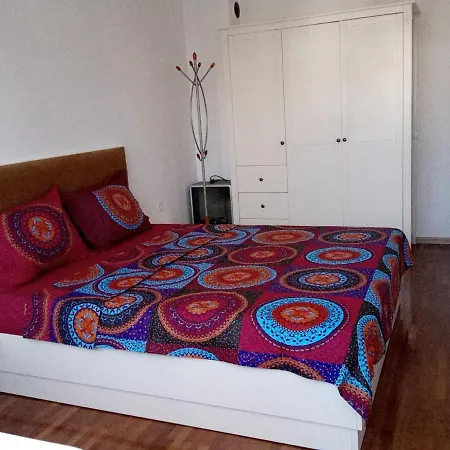 просторен и добре обзаведен апартамент Oborishte 39 Str Plovdiv
