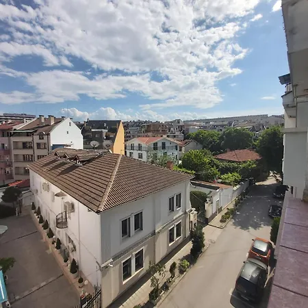 просторен и добре обзаведен апартамент Oborishte 39 Str Plovdiv